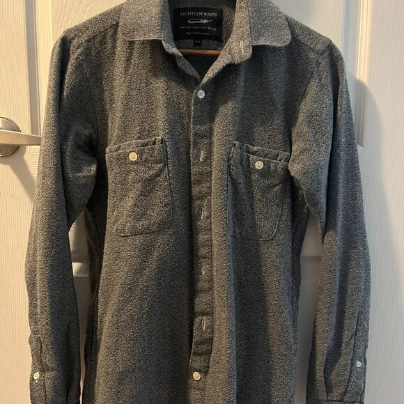 *Canadian Made* ~ Eighteen Waits ~ Long Sleeve Pocket Shirt Soft Grey *Vintage* - Picture 11 of 12